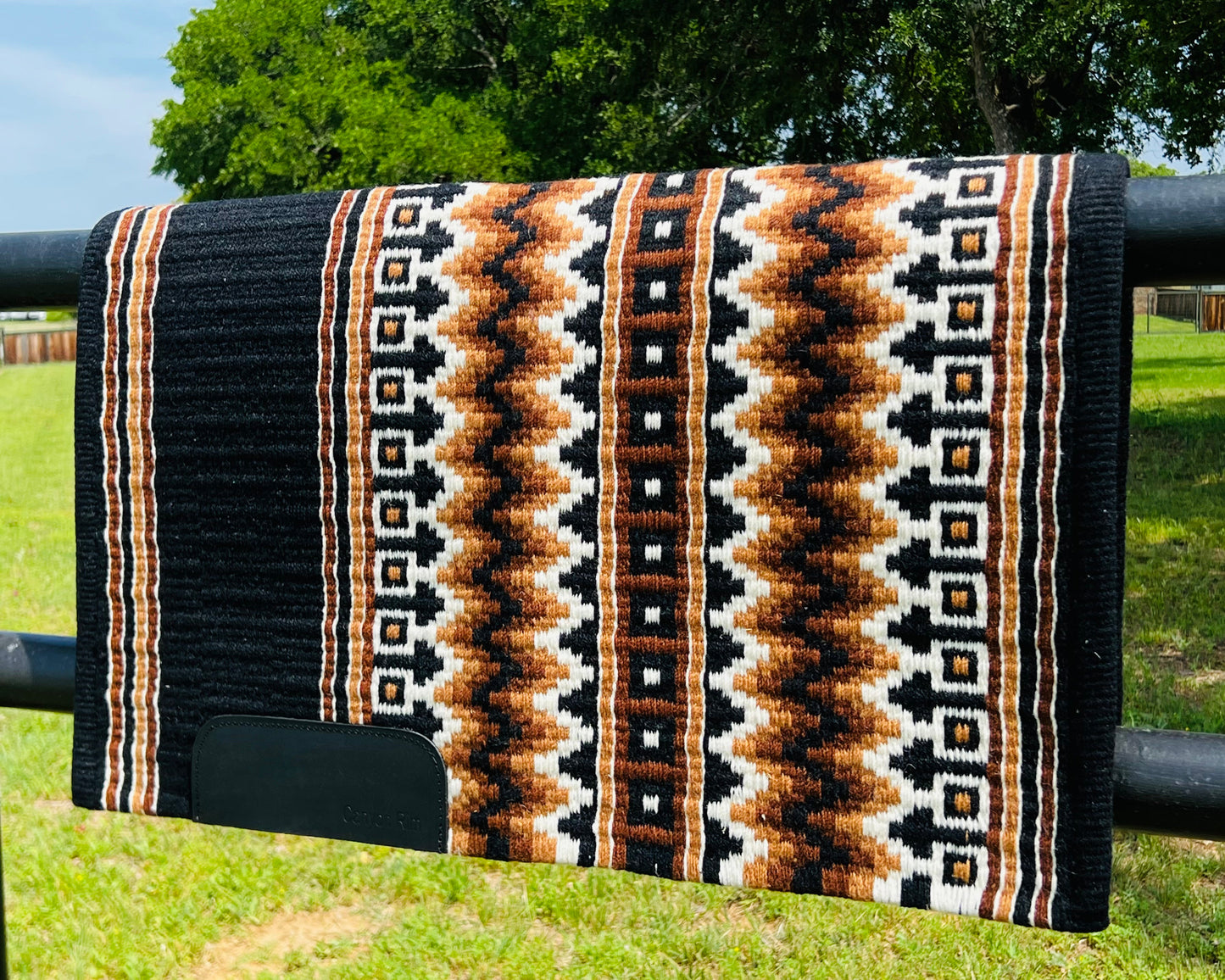Beautiful neutral browns, black and white show pad