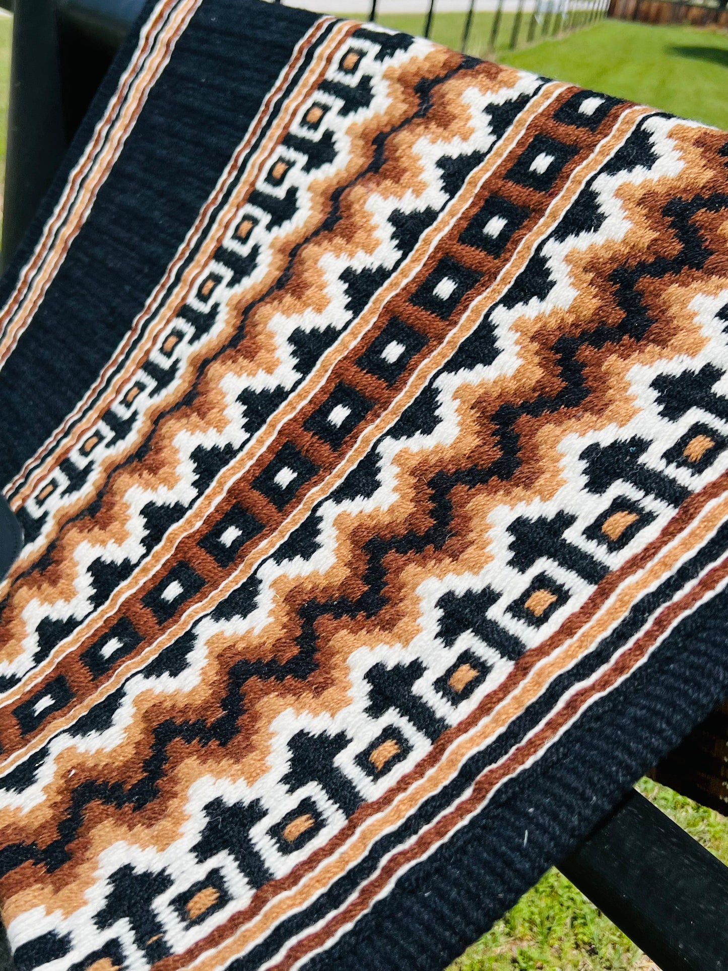 Beautiful neutral browns, black and white show pad